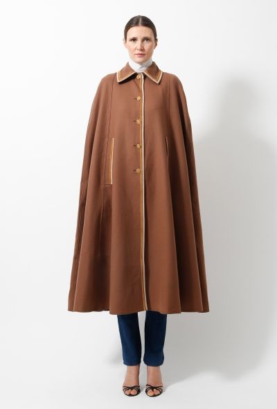 Exquisite Vintage 90s Louis Feraud Cape - 1
