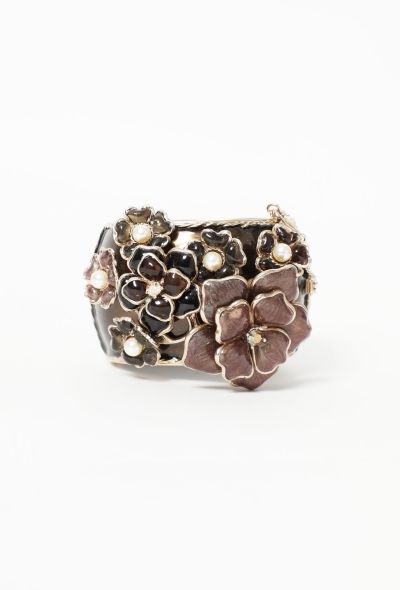 Chanel Couture 'CC' Camélia Iridescent Cuff - 1