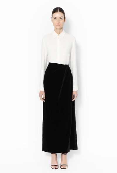 The Row 2022 Azelia Velvet Skirt - 1