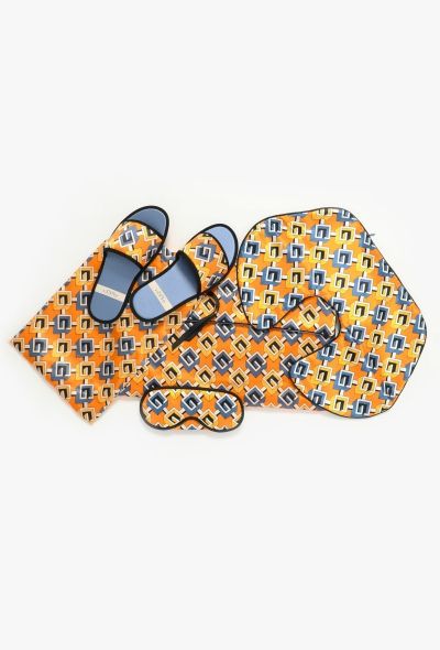 Gucci 4-piece Orange Silk Emblem Travel Set - 2