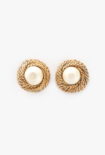 Chanel Vintage Chainlink Pearl Clip Earrings - 1