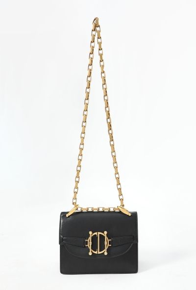 Dior Pre-Fall 2018 Diordirection Flap Bag - 1