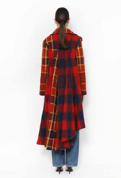 Loewe 2020 Asymmetrical Checkered Coat - 2