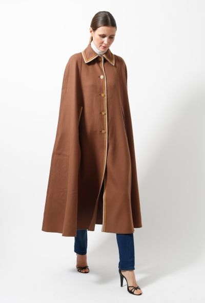 Exquisite Vintage 90s Louis Feraud Cape - 2