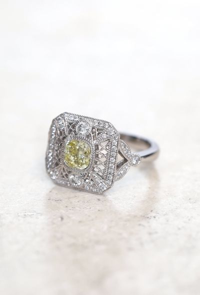Vintage Fine Jewelry Elegant Platinum & Yellow 1.07 Carats Diamond Ring - 1