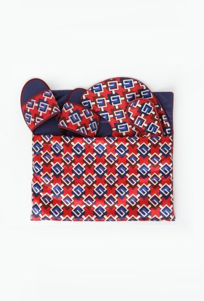 Gucci 4-piece Red Silk Emblem Travel Set - 2