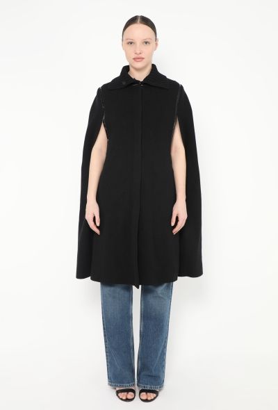 Alexander McQueen Ribbed Knit Cape - 2