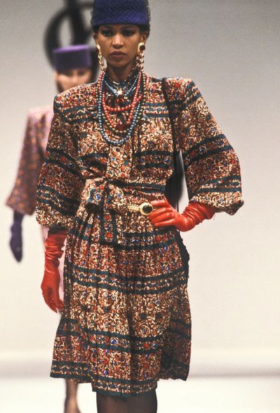 Saint Laurent F/W 1984 Printed Silk Lavallière Dress - 2