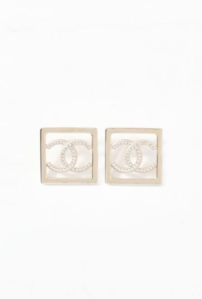 Chanel 2023 Strass 'CC' Frame Earrings - 1