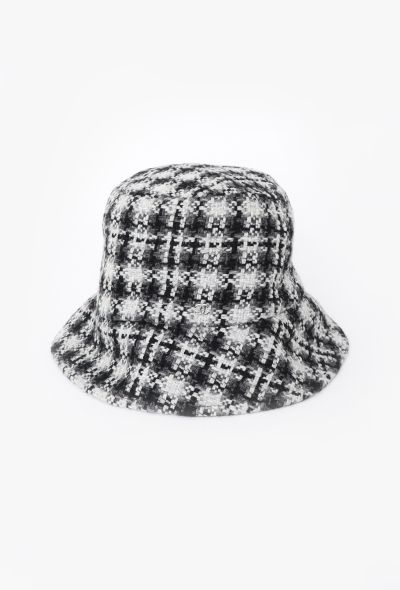 Chanel 2020 'CC' Tweed Bucket Hat - 1