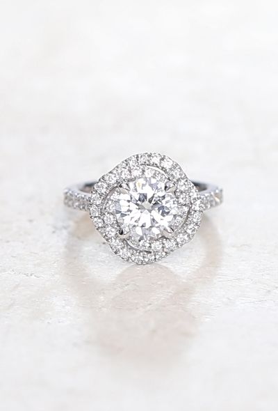 Vintage Fine Jewelry Elegant Tourbillon Platinum & 1.35 Carats Diamond Ring - 1