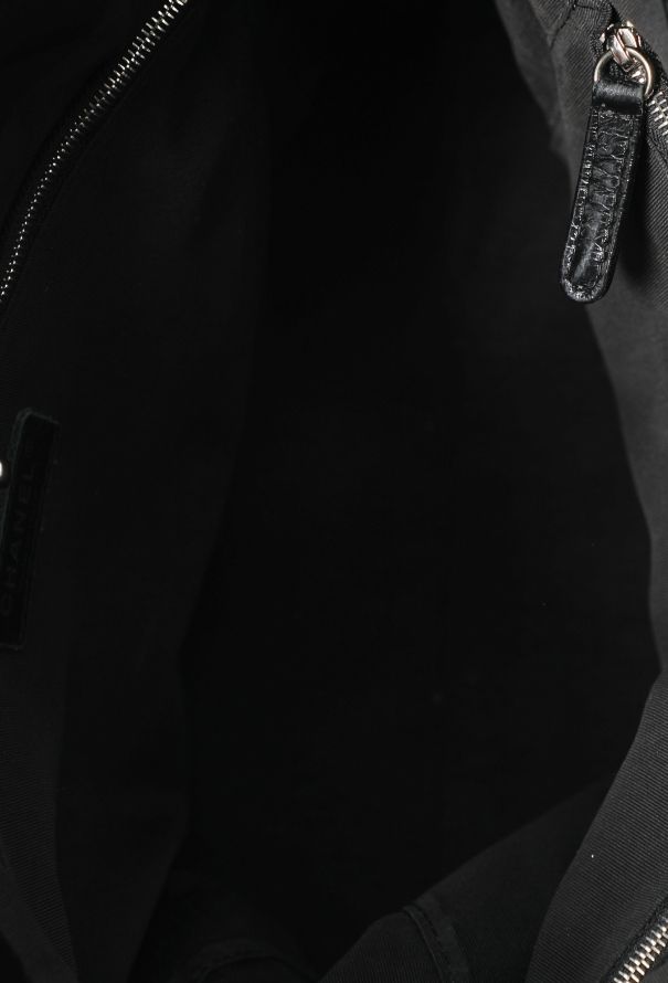 Chanel F/W 2018 31 Shopping Bag - 14