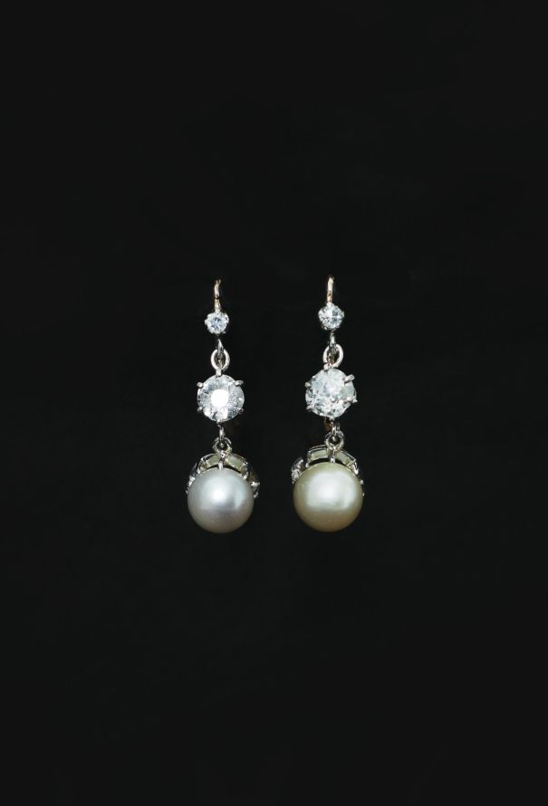 Vintage Fine Jewelry Art Deco 18k Gold Pearl & Diamond Sleeper Earrings - 3
