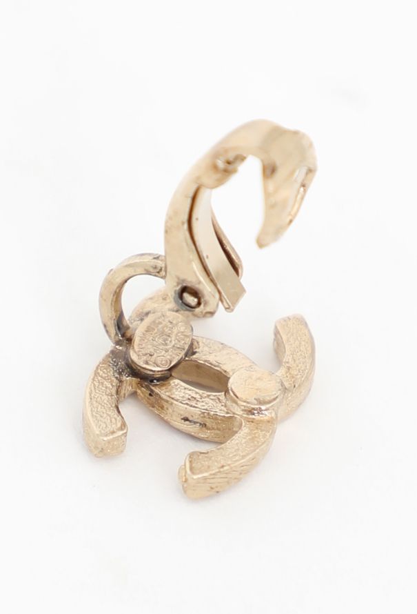 Chanel Intertwined 'CC' Clip Earrings - 4
