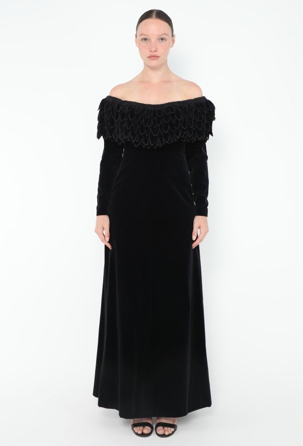 Nina Ricci Couture 1968 Velvet Petal Dress - 2