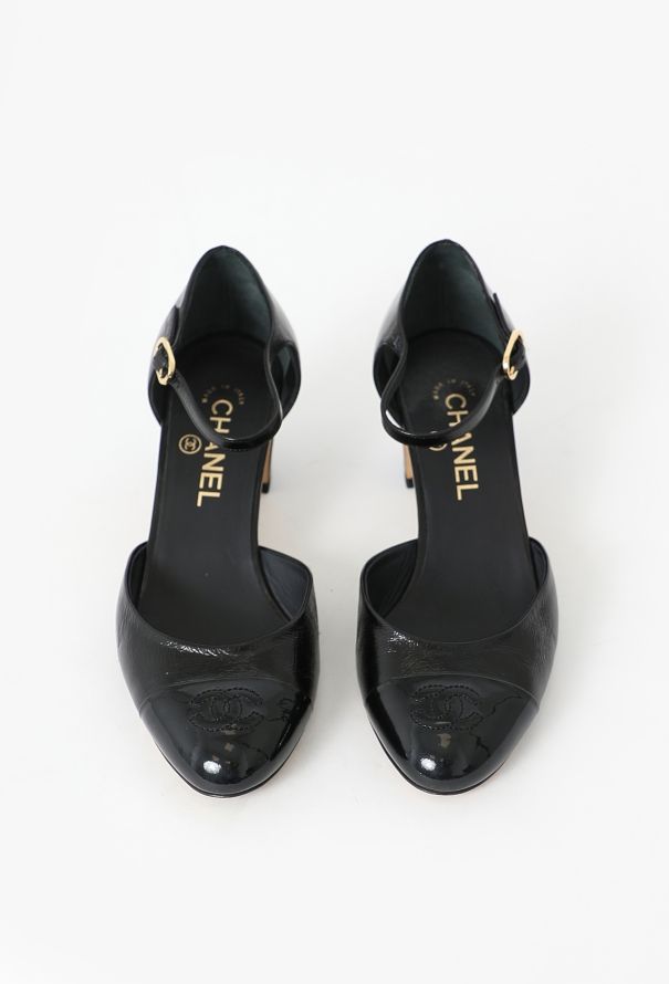 Chanel 2024 'CC' Cap-Toe D'Orsay Pumps - 3