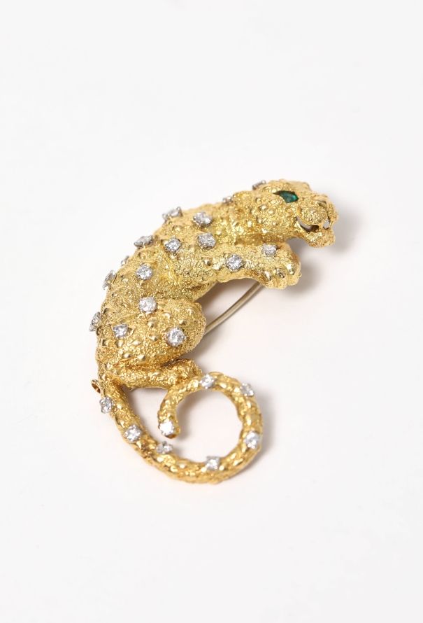 Modern Fine Jewelry 18k Yellow Gold, Diamond & Emerald Panthère  Brooch - 3