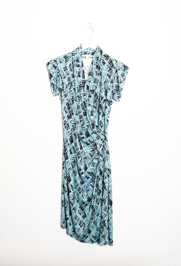 Diane Von Furstenberg Graphic Silk Wrap Dress - 5