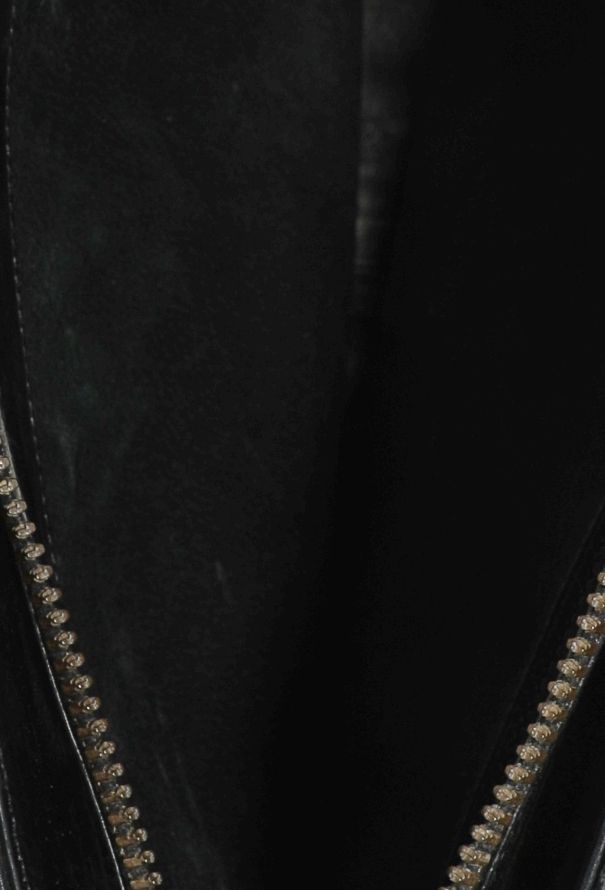 Gucci '70s Horsebit Suede Shoulder Bag - 11