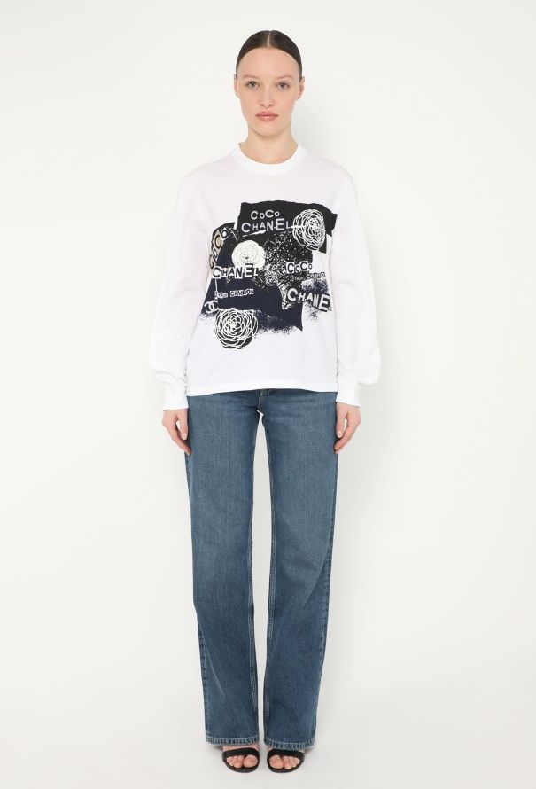 Chanel 2020 Embellished 'CC' Camelia T-Shirt - 2