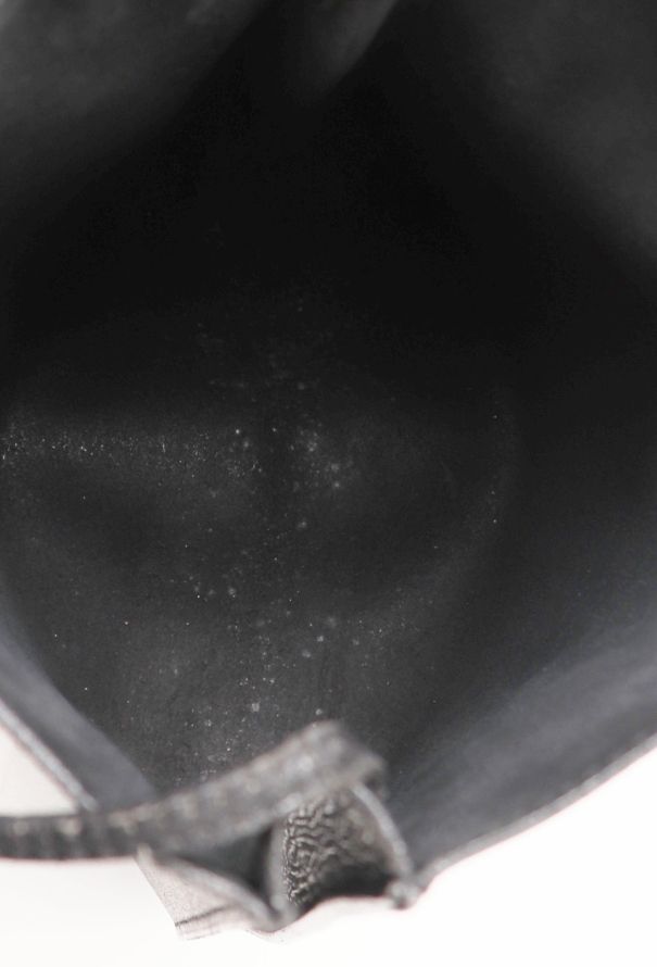 Hermès 2000s Onimaitou Black Box Shoulder Bag - 11