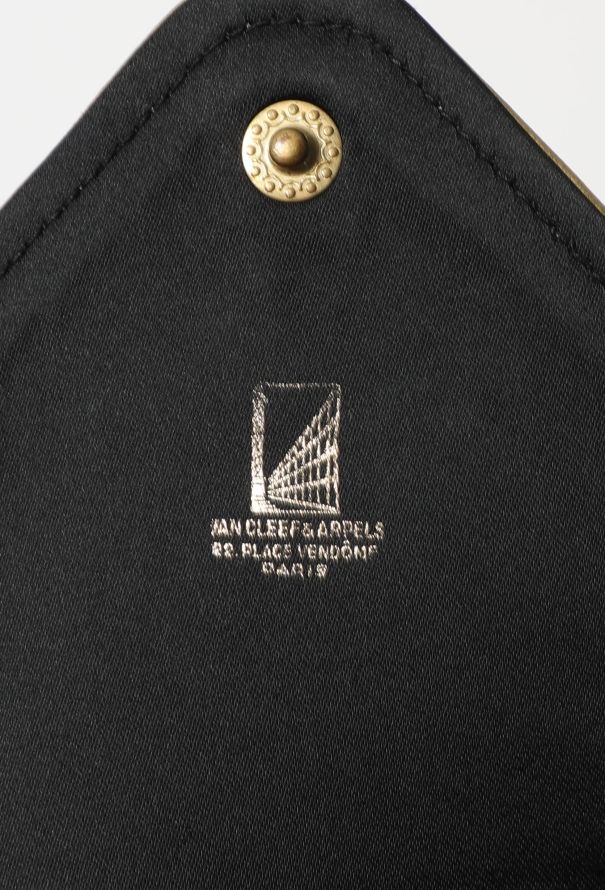 Van Cleef & Arpels Vintage Enveloppe Tassel Bag - 9