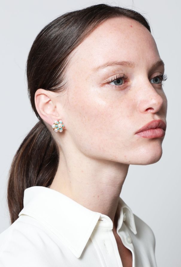 Vintage Fine Jewelry 18k Gold, Pearl and Turquoise Clip Earrings - 3