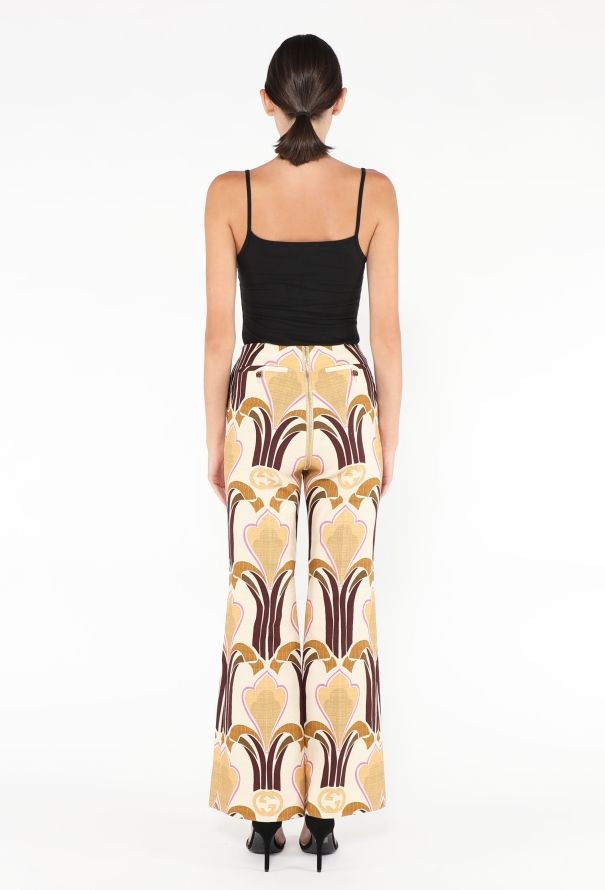 Gucci S/S 2022 Graphic Linen Suit - 8