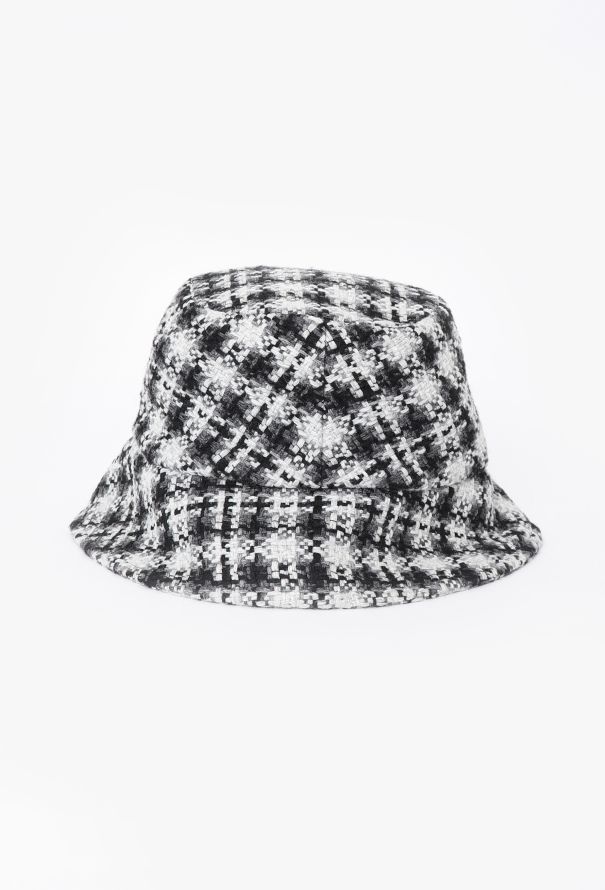 Chanel 2020 'CC' Tweed Bucket Hat - 4