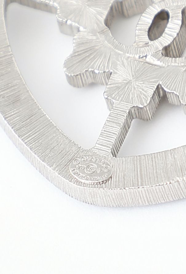 Chanel 2015 Paris-Salzburg Shield Brooch - 4