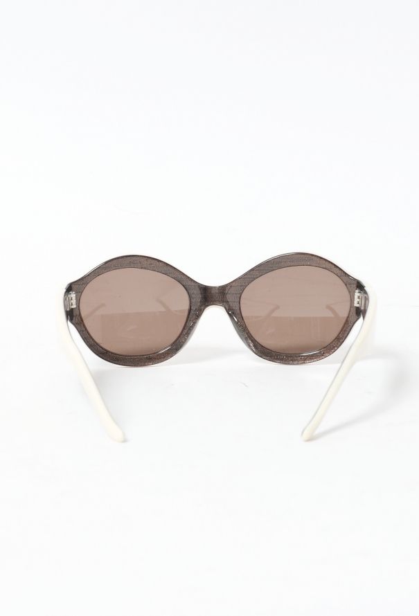 Exquisite Vintage Emmanuelle Khanh Round Sunglasses - 4