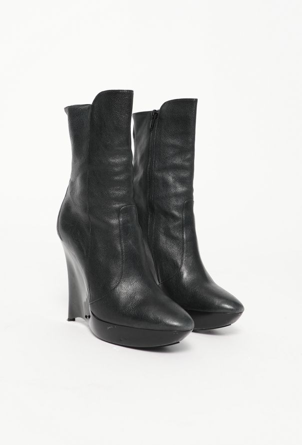 Balenciaga F/W 2004 Leather Wedge Boots - 3
