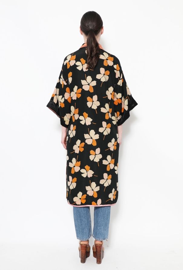 World Treasures Traditional Floral Silk Kimono - 4