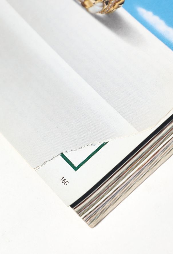 VOGUE UK November 1990 Uma Thurman Cover Issue - 10