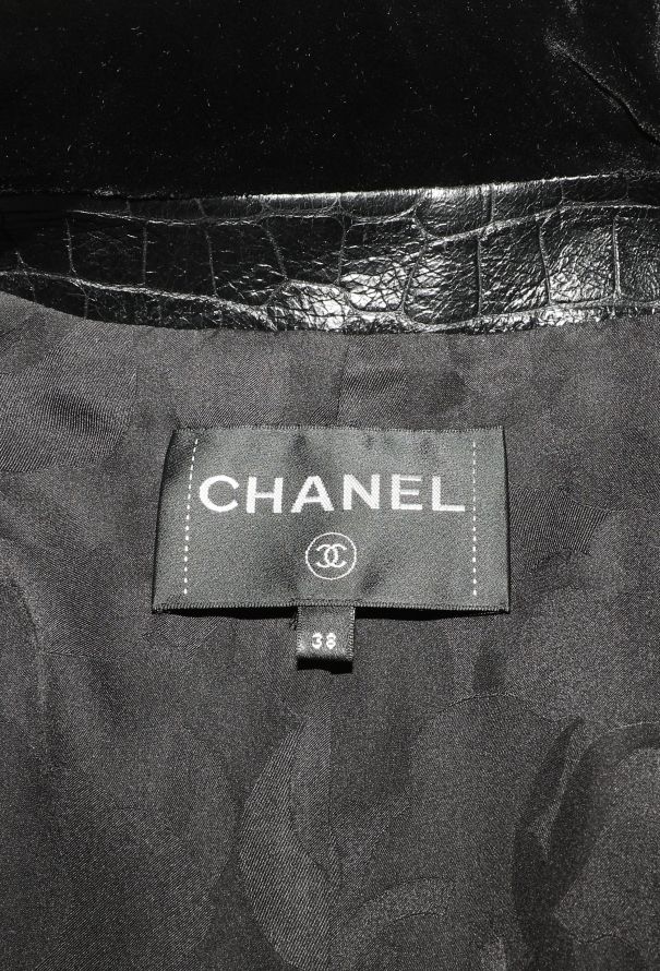 Chanel Pre-Fall 2019 Paris-New York Leather Coat - 7