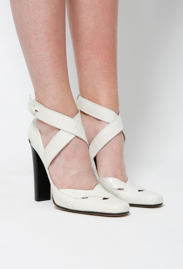 Gucci F/W 2001 Crocodile Heels - 6