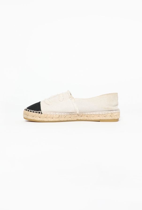 Chanel Bicolor Linen 'CC' Espadrilles - 4