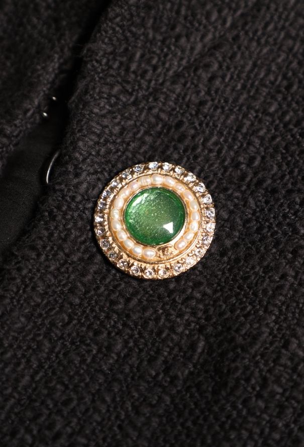 Chanel Pre-Fall 2012 Paris-Bombay Tweed Smoking Jacket - 8