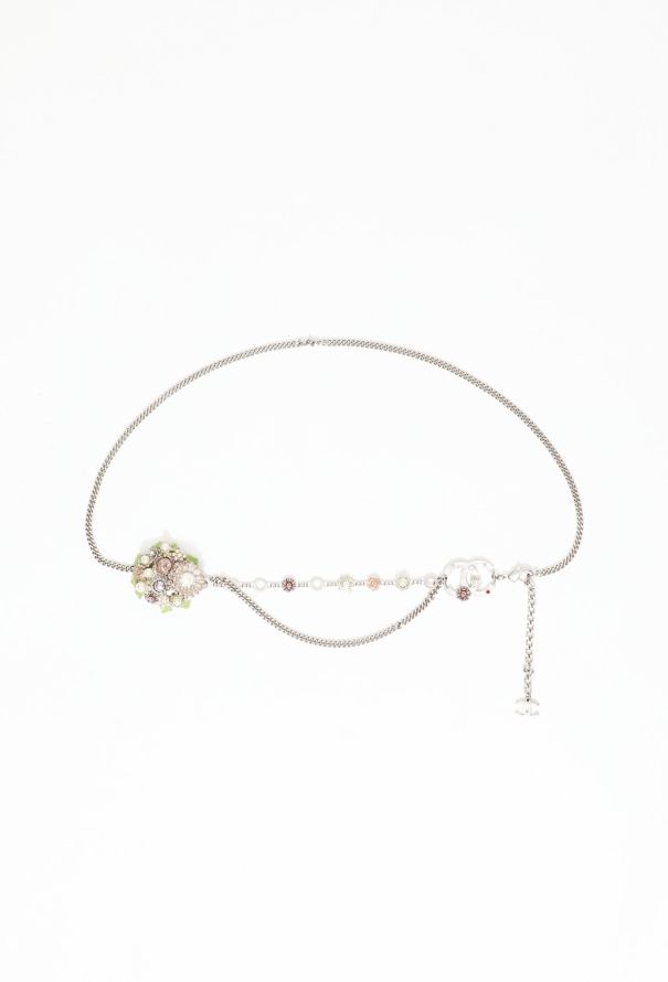 Chanel STUNNING S/S 2005 Floral Charm 'CC' Chainlink Belt - 3