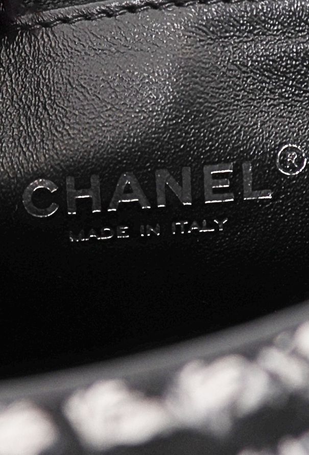 Chanel Houndstooth Tweed & Jersey Flap Bag - 12