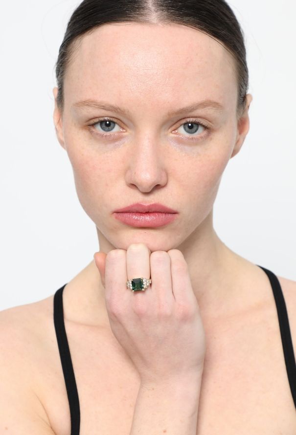 Vintage Fine Jewelry 18k Yellow Gold, Green Tourmaline & Diamond Ring - 4