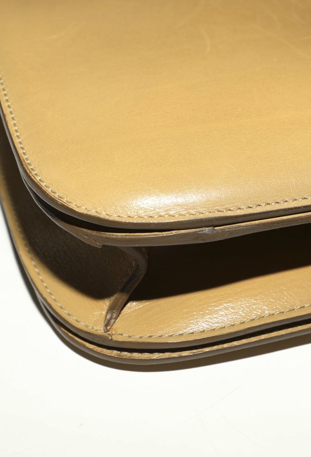 Céline Large Beige Classic Box Bag - 20