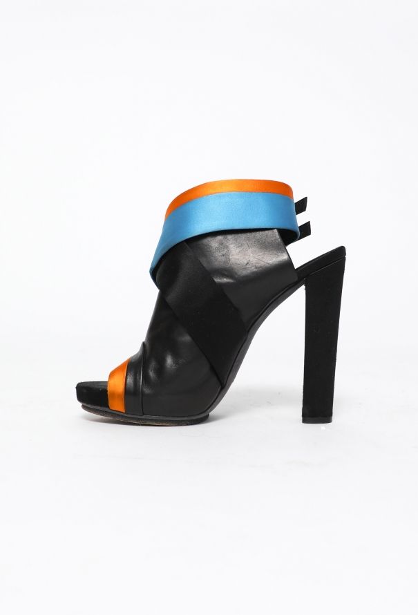 Balenciaga Resort 2010 Satin Wrap Slingbacks - 5