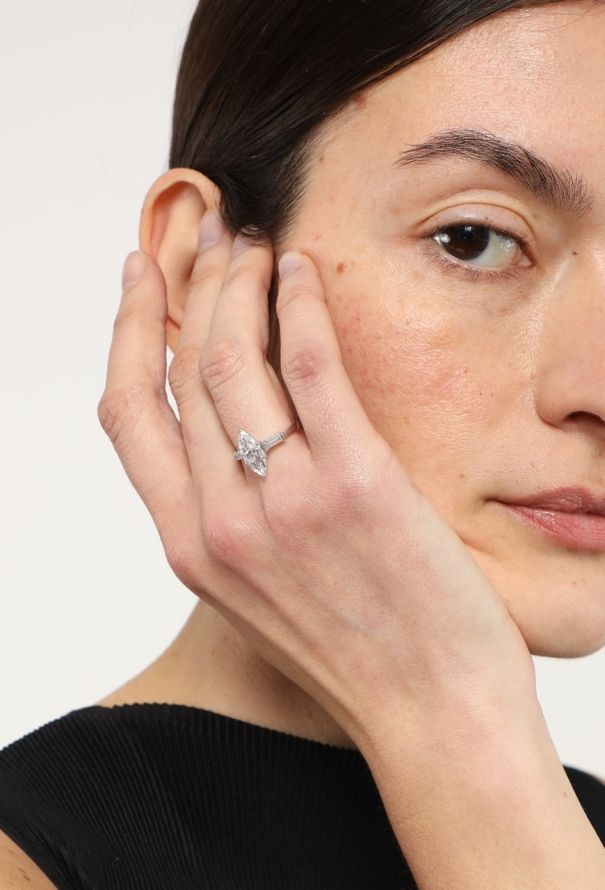 Vintage Fine Jewelry Exquisite 18k White Gold & 2 Carats Diamond Ring - 4