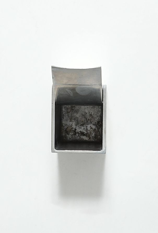 Vintage Objects & Decor Ray Hollis '90s Ashtray by Philippe Starck - 10