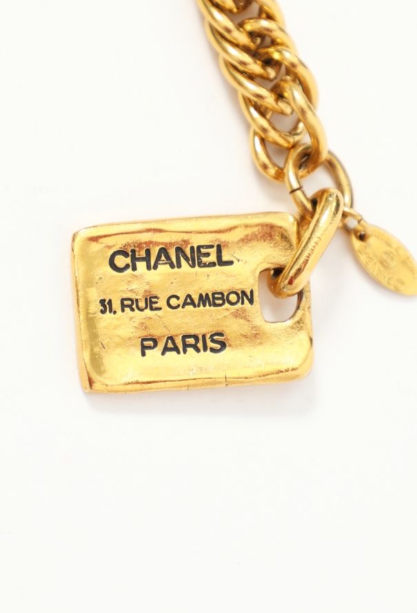 Chanel ICONIC '90s Medallion Chainlink Belt - 4