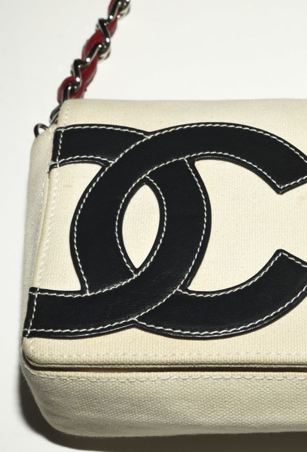 Chanel N°5 Baguette Flap Bag - 18