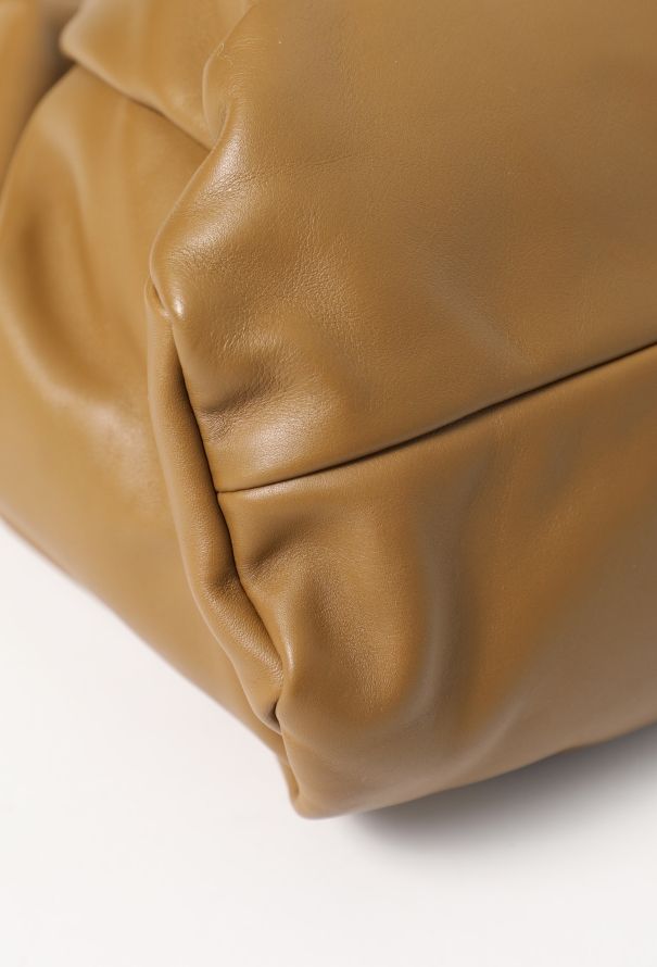 Bottega Veneta Resort 2020 The Shoulder Pouch Bag - 9