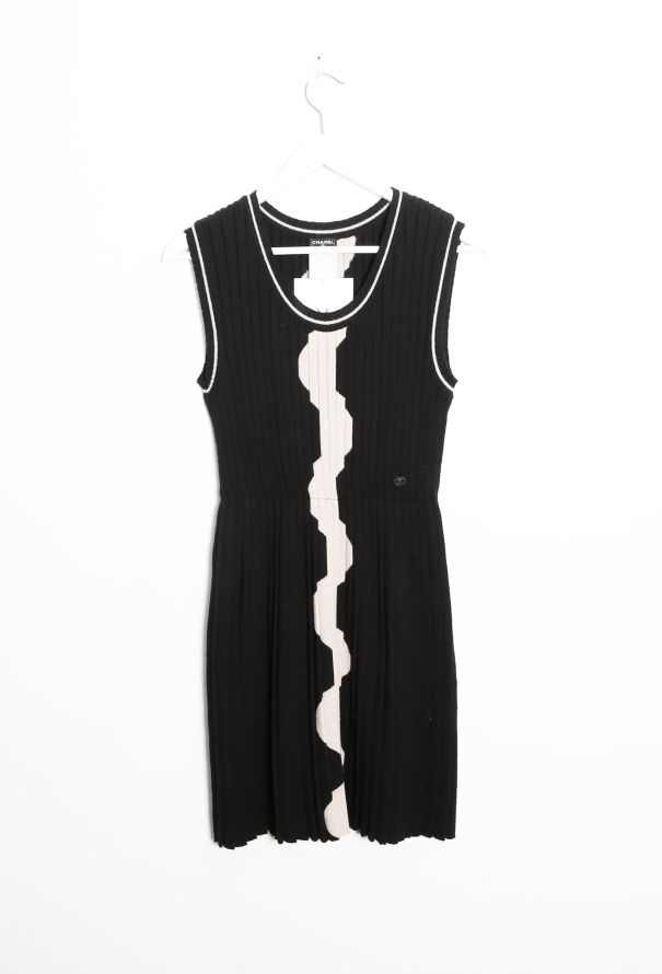 Chanel 2007 Pleated 'CC' Knit Dress - 7