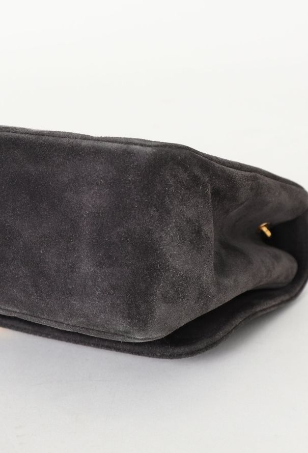 Chanel '90s Diana Suede Bag - 9